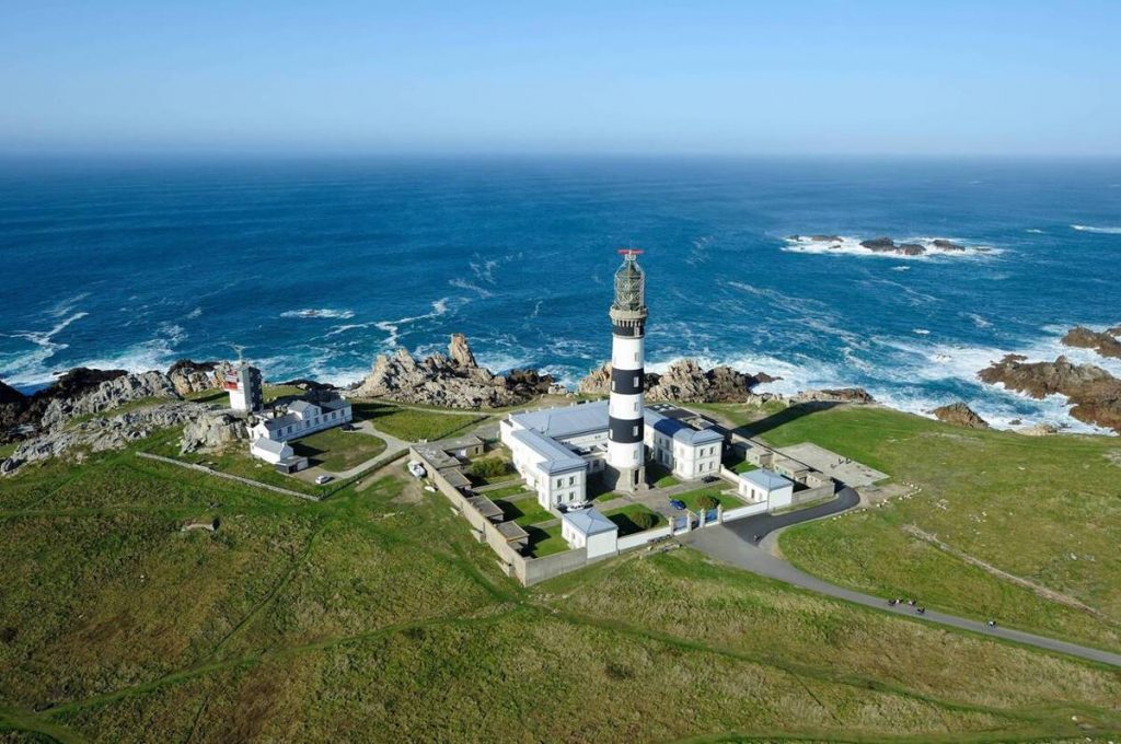 MB Crushers attachments cut raw materials costs on Ushant Island project