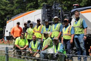 Outstanding technology, great vibes: the team from King Asphalt and the team from WIRTGEN AMERICA.