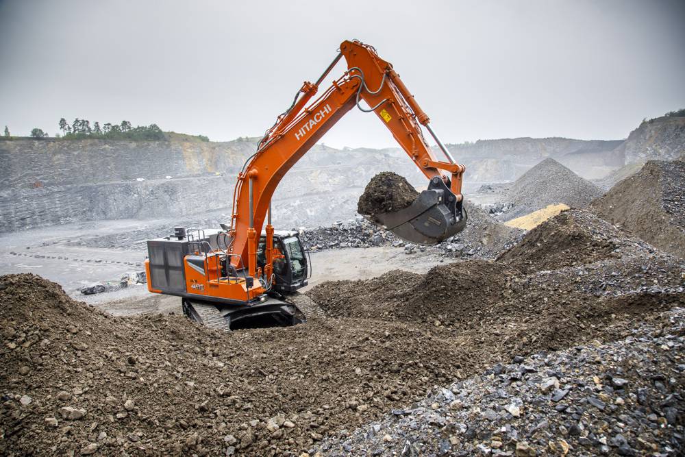 Next generation of Hitachi Zaxis-7 Excavators puts owners and operators in complete control