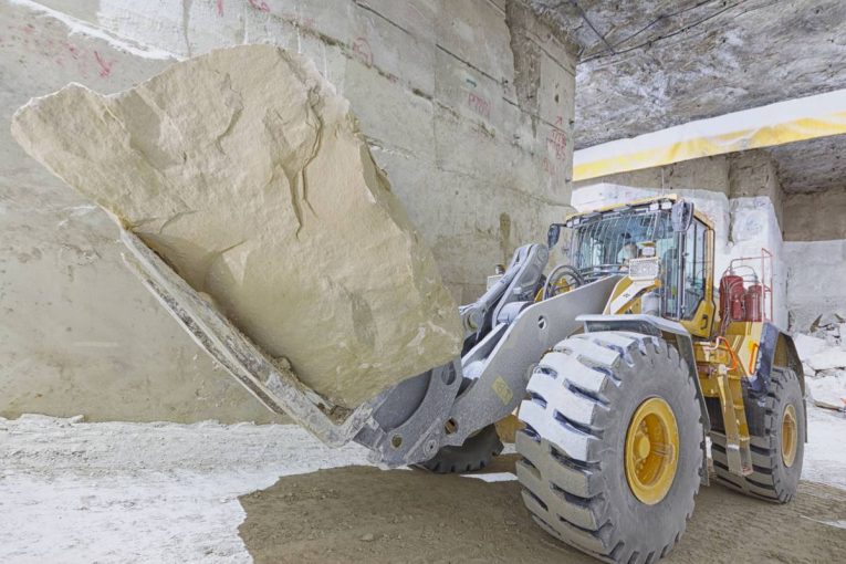 Albion Stone expands mining operations on Isle of Portland with new Volvo Loader