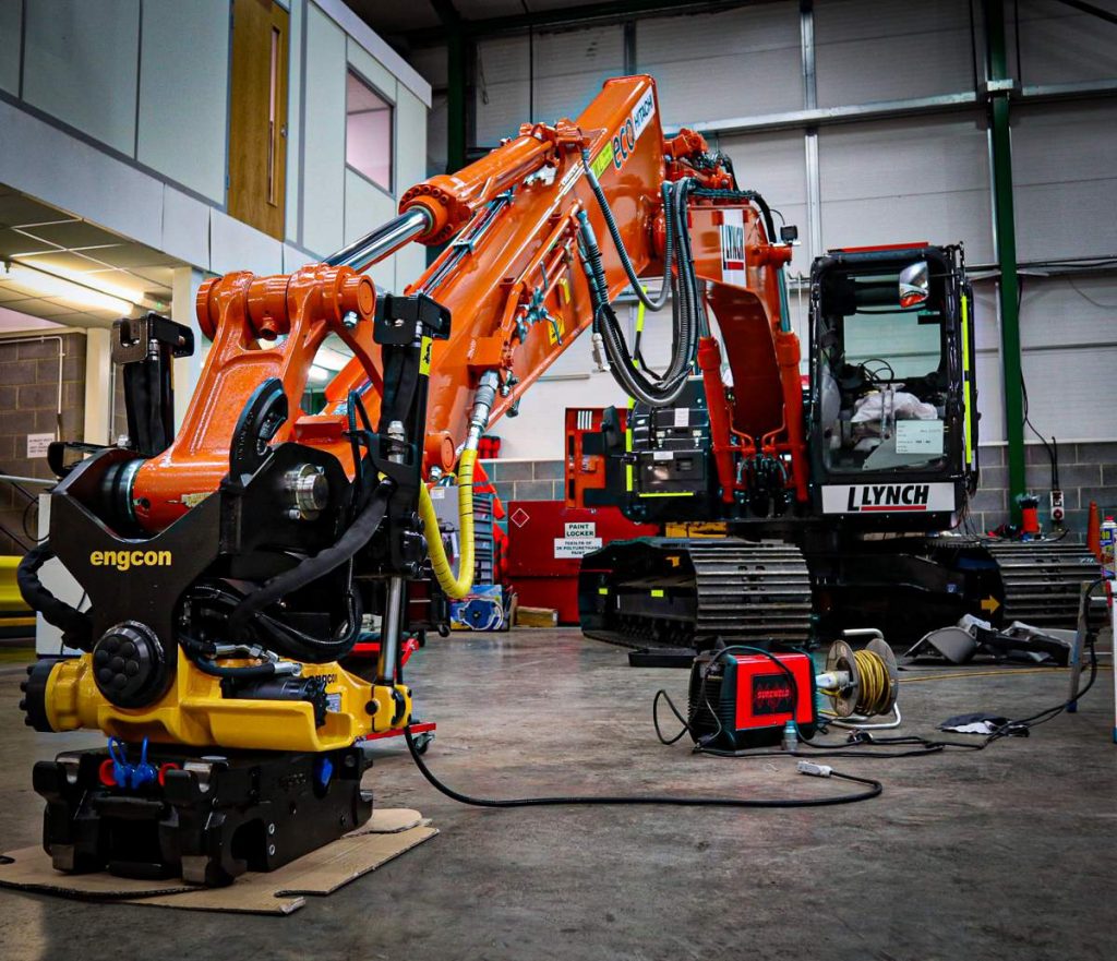Hitachi Construction Machinery UK partners with Engcon to supply and fit tiltrotators 