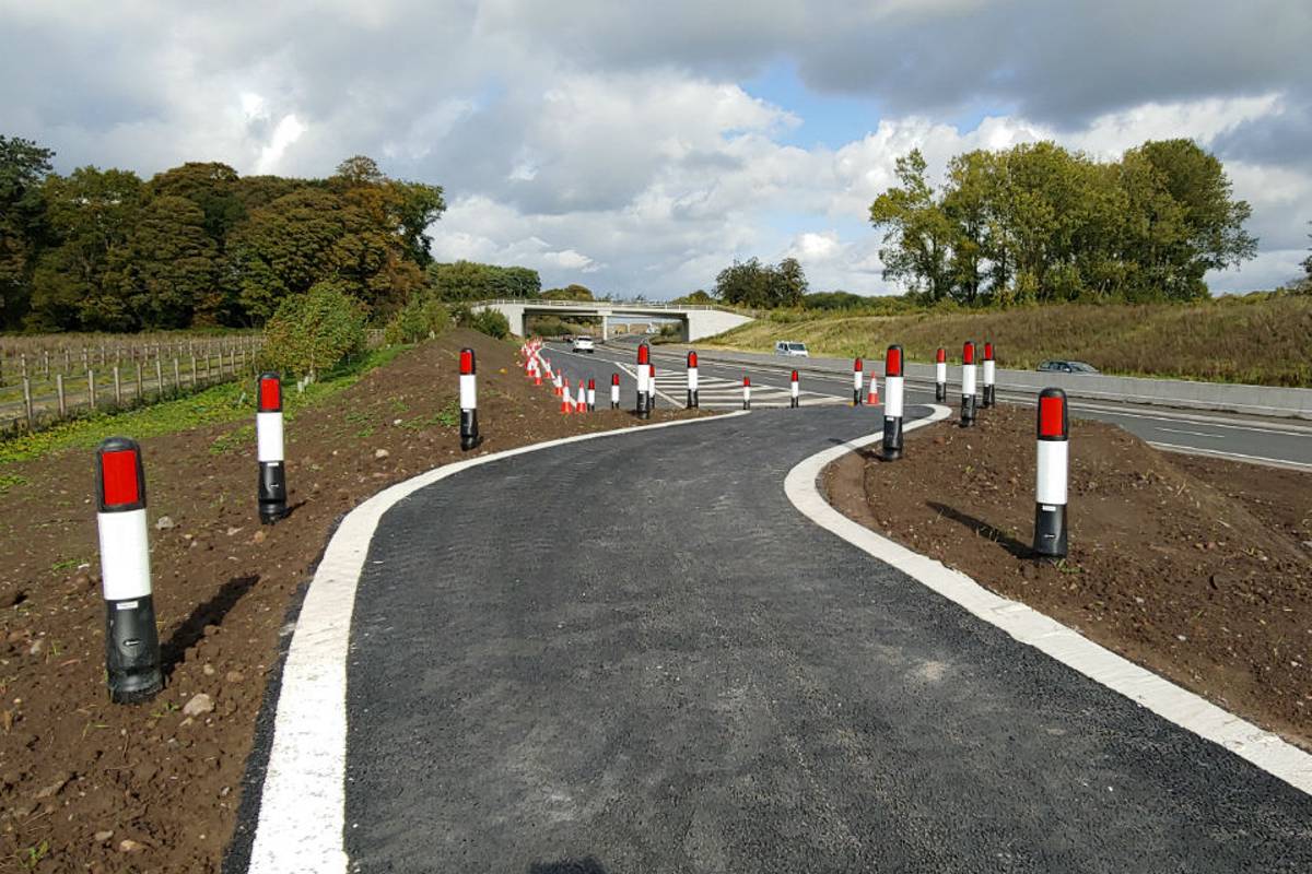 Highways England's new observation platform for DVSA and police officers alongside the northbound A556 in Cheshire