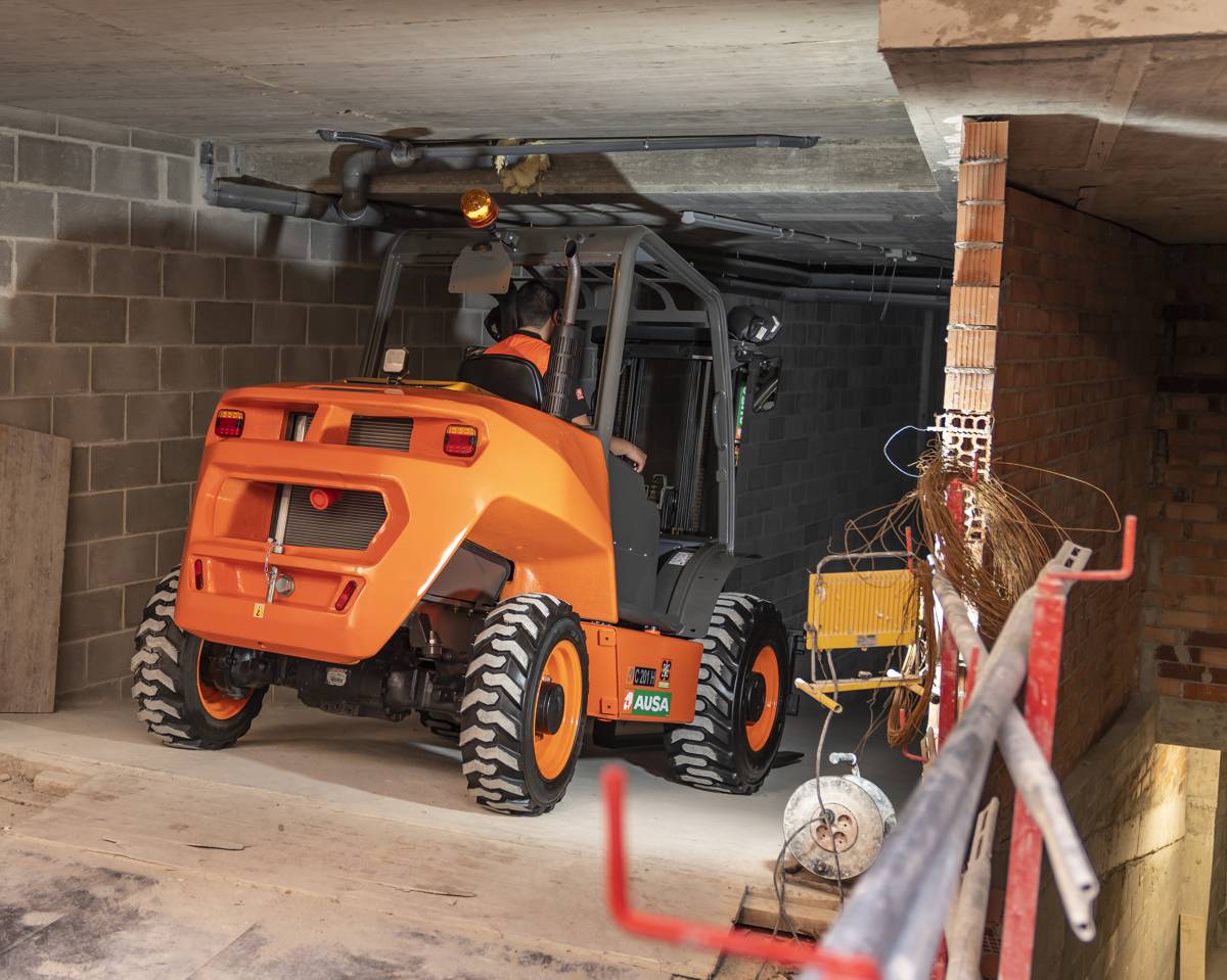 AUSA launches the C201H urban forklift