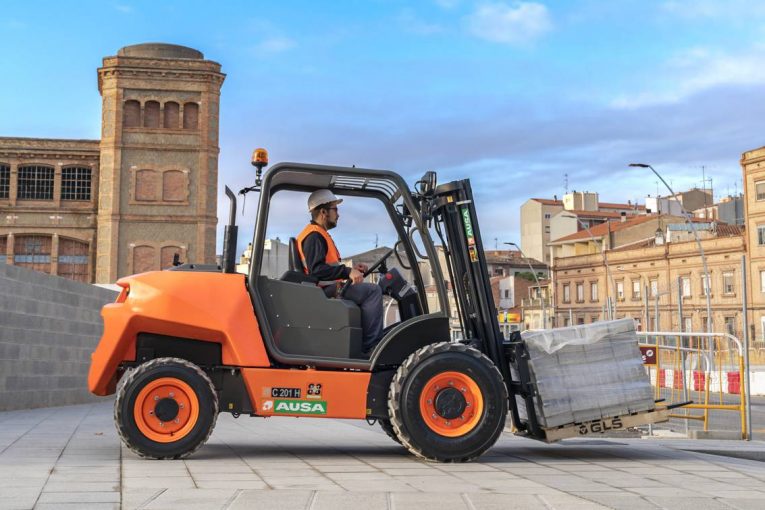 AUSA launches the C201H urban forklift