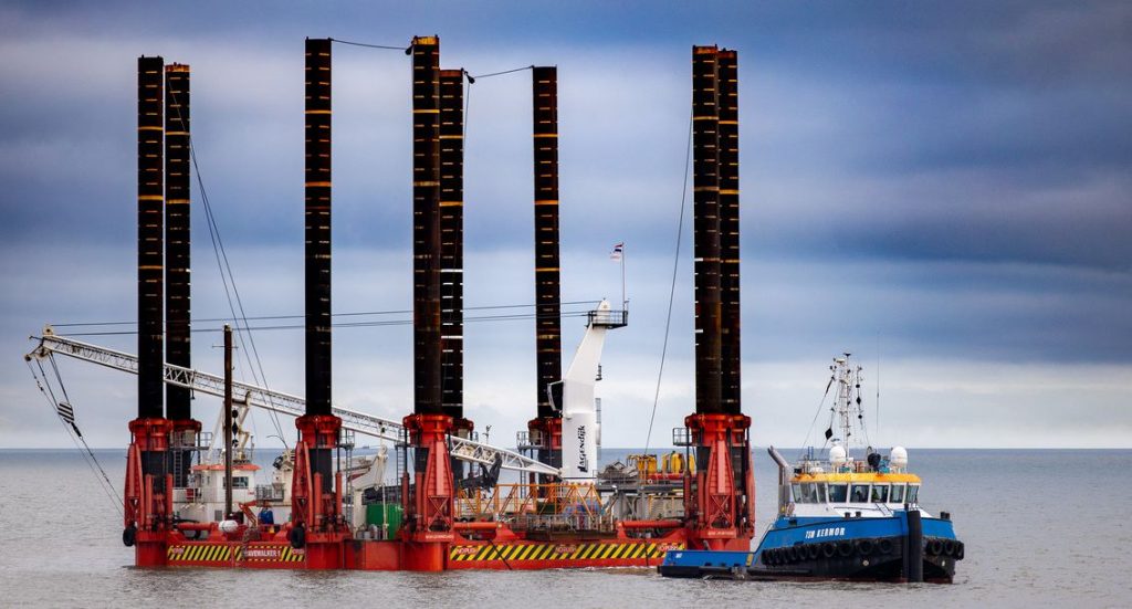 Network Rail begins work on second section of new Dawlish sea wall