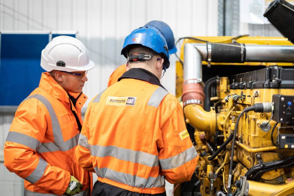 Finning apprenticeship training scheme wins UK recognition