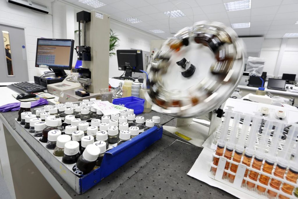 Pioneering fluid analysis lab keeps construction machines up and running