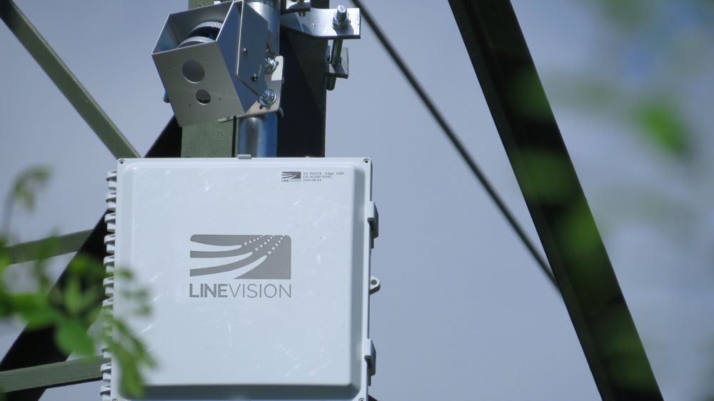 Powered by Velodyne’s Puck™ sensor, the LineVision V3 system assists utilities by identifying operational anomalies in power lines, helping to mitigate events that could cause wildfires or damage before they happen.