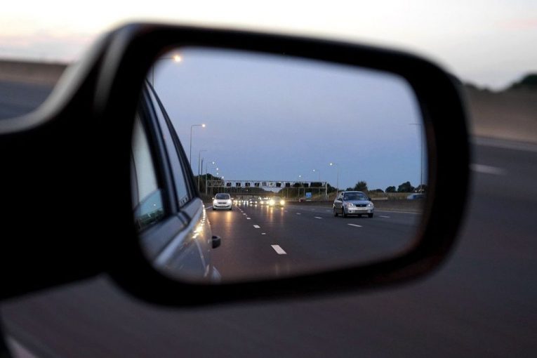 Highways England spots ten thousand tailgaters in just two weeks