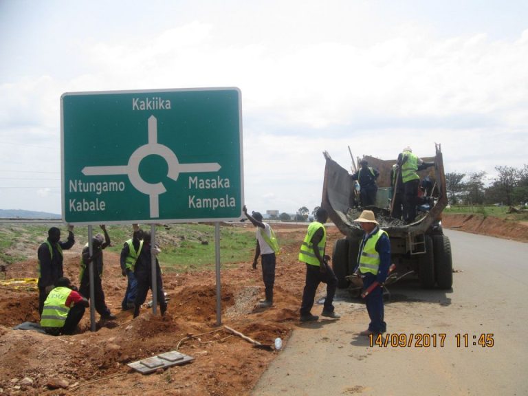 AfDB funds $71.5 m for road upgrading project in Uganda