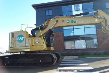 BandT Plant Hire receives first Cat 325 2D excavators in the UK