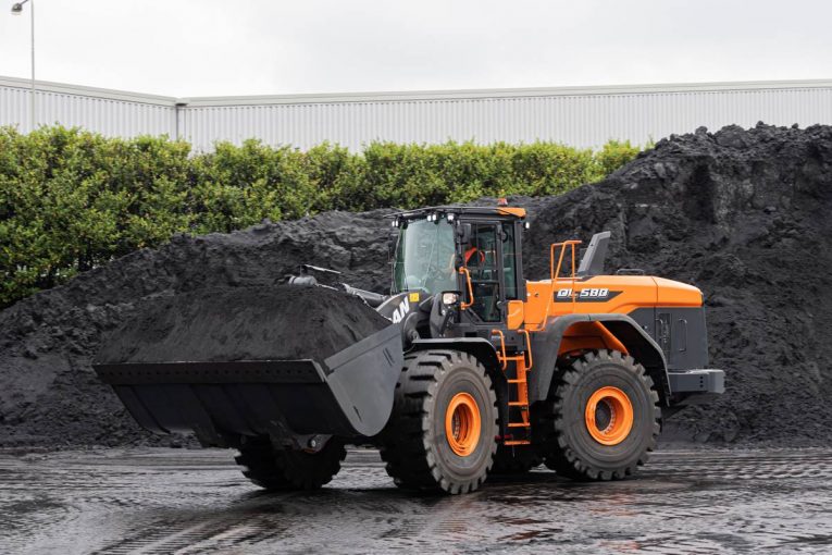 Doosan capitalises on award-winning design with launch of DL-7 Wheel Loader range