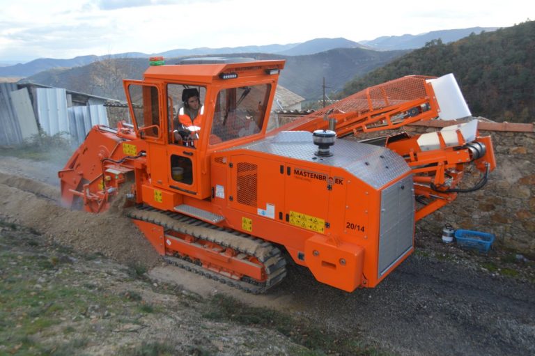 UK based Mastenbroek unveils their new 20/14 Trencher