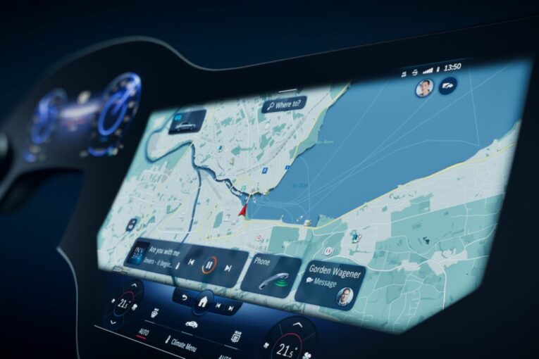 Mercedes EQS MBUX Hyperscreen driver assistant comes with artificial intelligence