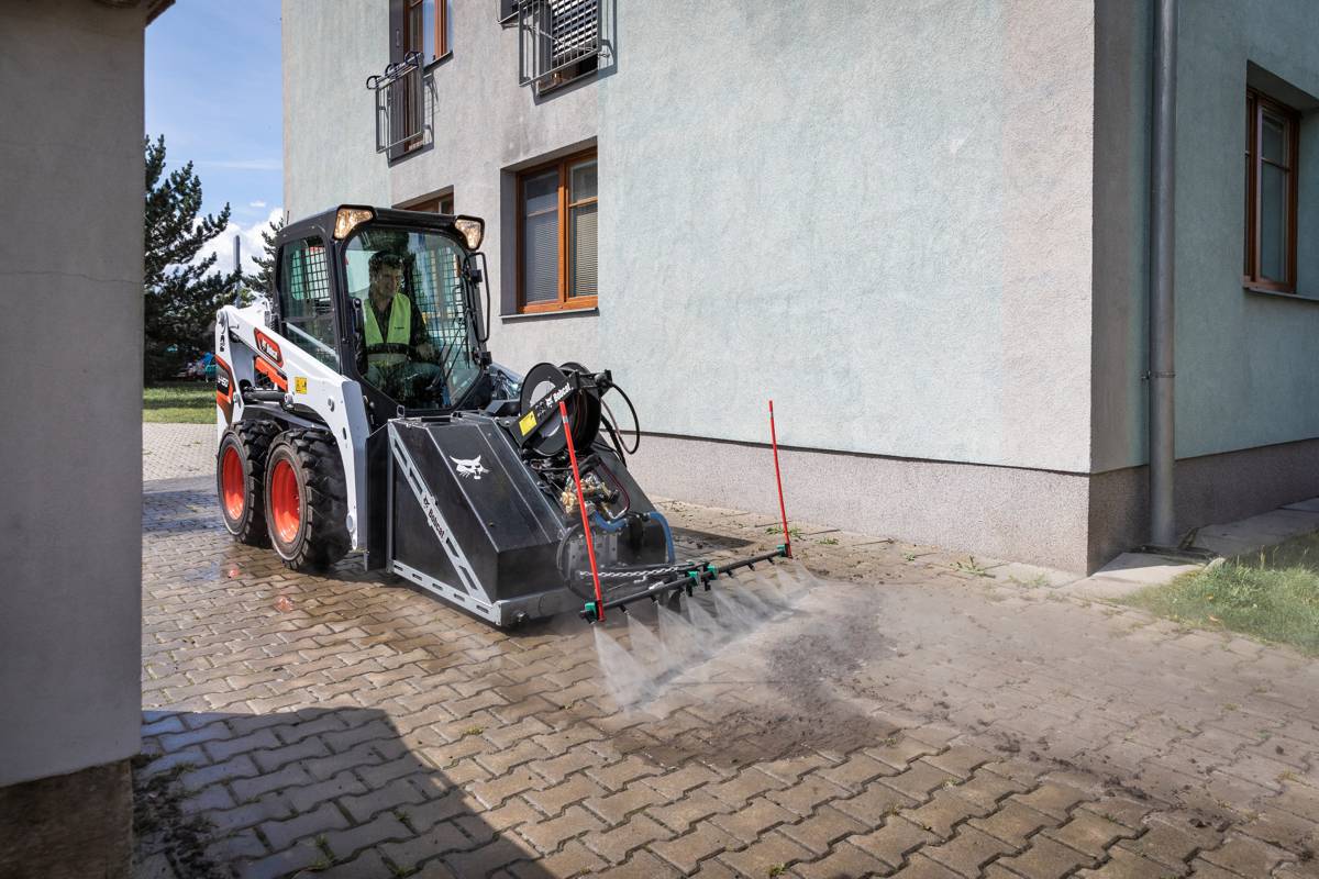 Bobcat's new Pressure Washer attachment cleans up in Spain