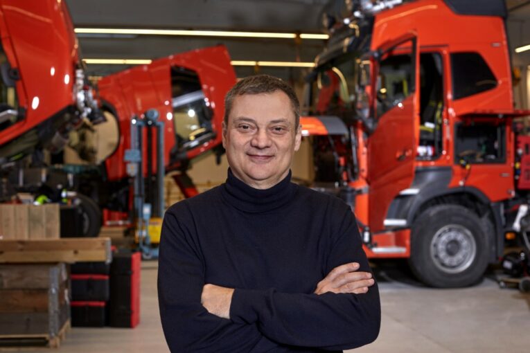 VolvoCE looks at the hype and reality of Autonomous transport