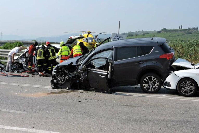How Improved Data Communication can minimize the Spike in US Traffic Deaths