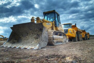 How to properly maintain heavy construction equipment
