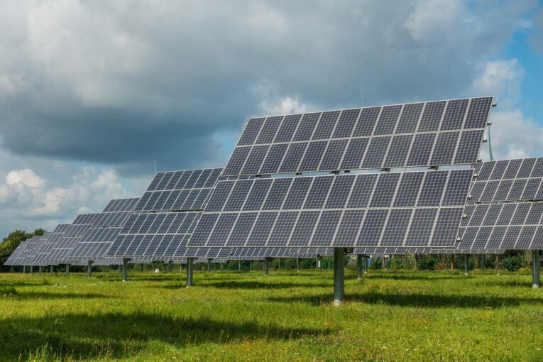 REIWA Engine enters Clean Tech market with SandStorm solar panel cleaning robot