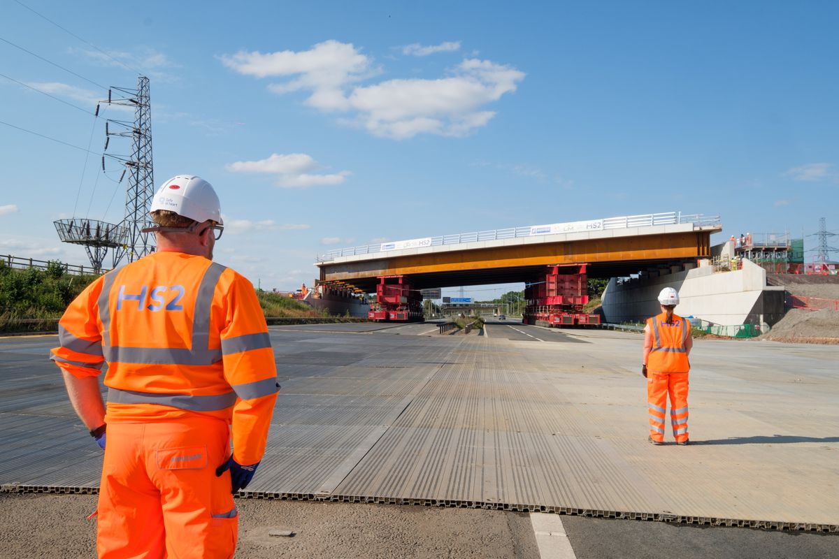 HS2 offers free training to help UK businesses secure rail and road contracts