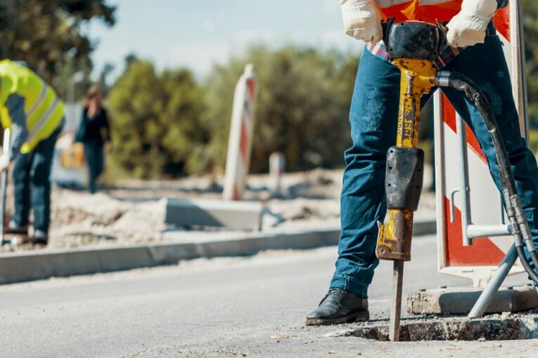 HAUC(UK) app puts roads and street works safety in your pocket