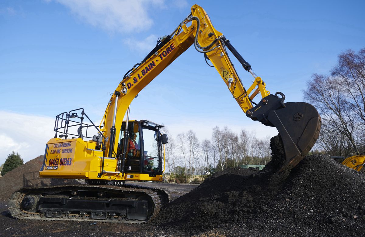Scottish Contractor cements commitment to JCB with new 150X HD Excavator