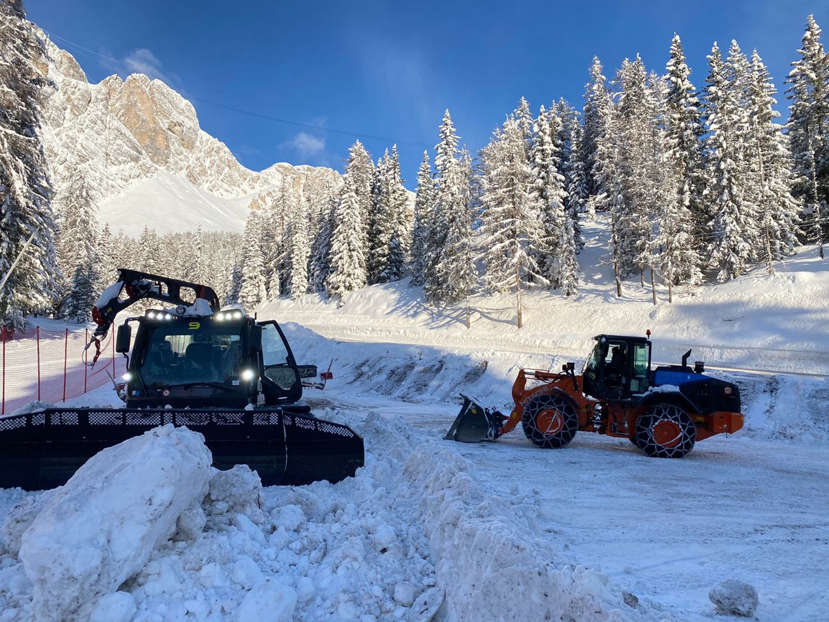 Hitachi Excavator fleet put to work at the Alpine World Ski Championships