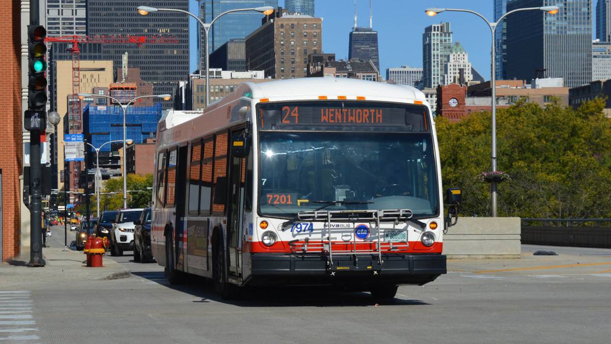 Chicago Transit Authority to purchase up to 600 Nova Buses