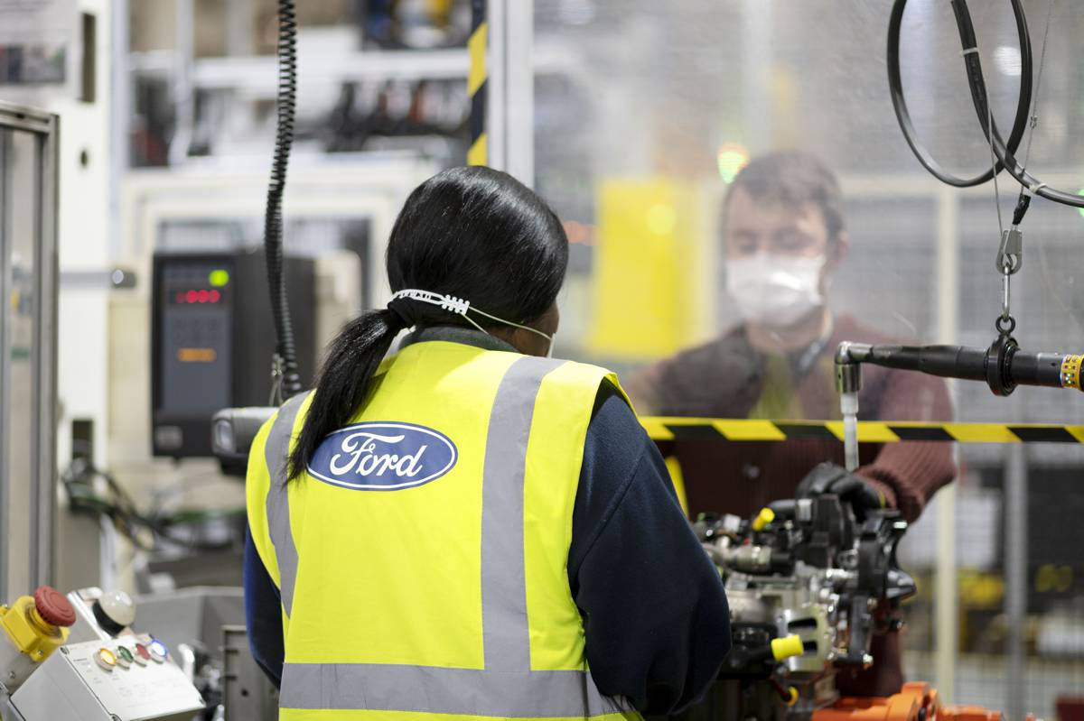 Ford Dagenham to provide advanced technology diesel engines for Ford Transits