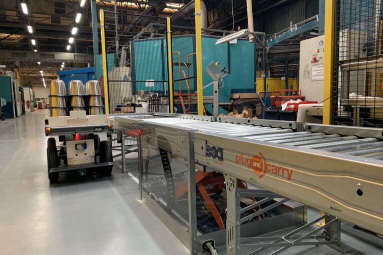Effidence releases Convey-LINK mobile conveyor for the EffiBOT mobile robot