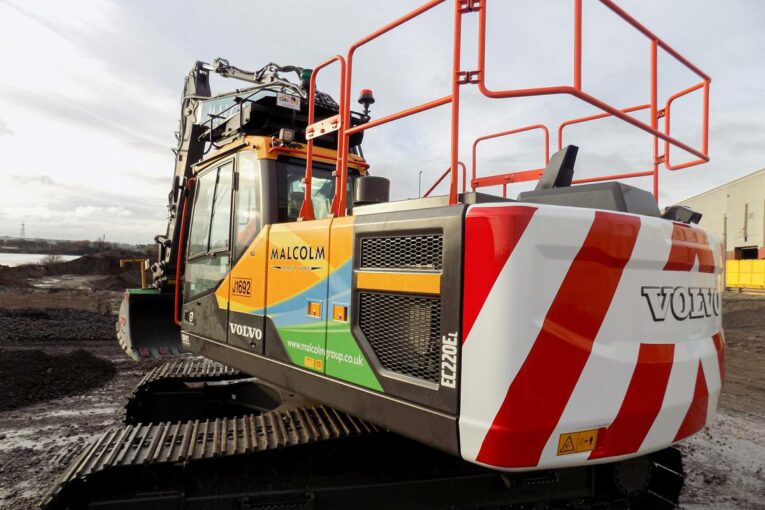 VolvoCE wins back The Malcolm Group with 6 brand new excavators