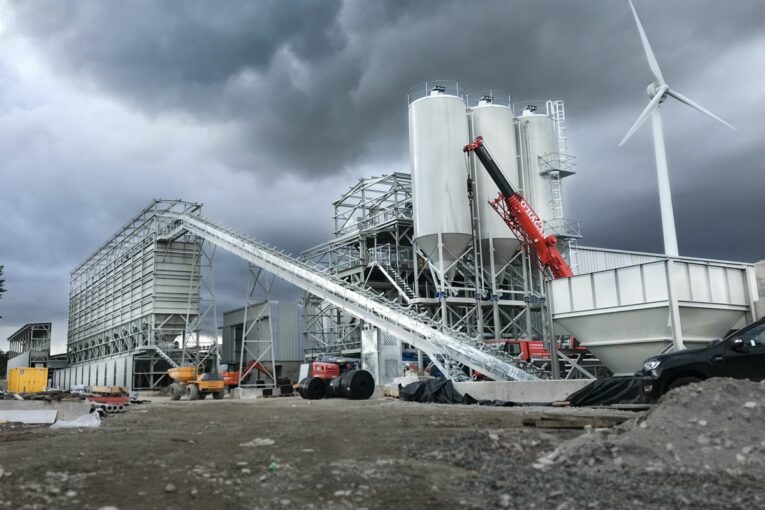 Tobermore producing 1 million m2 of block paving a year with a Rapid International plant