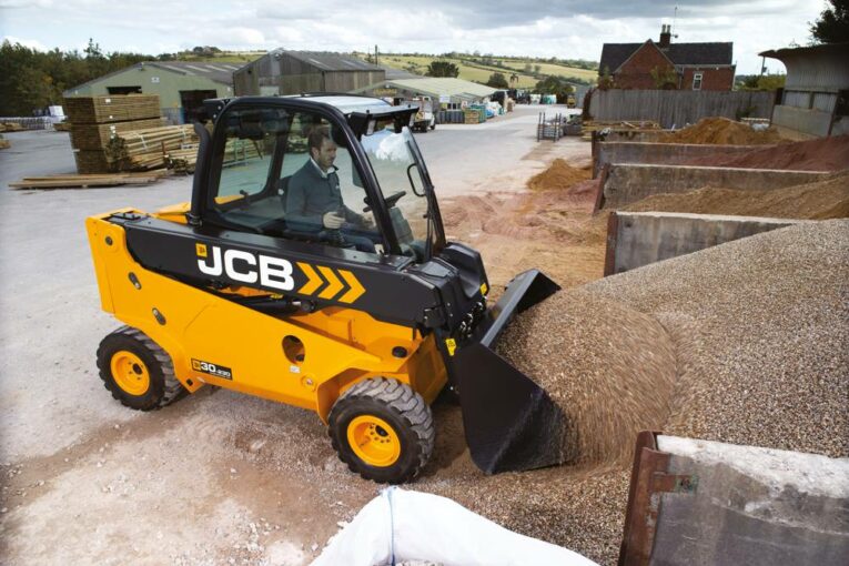 JCB Teletrucks updated with Stage V Engines