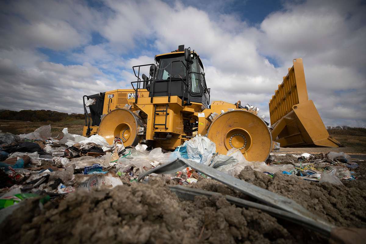 New Cat 816 Landfill Compactor delivers on uptime reliability and productivity