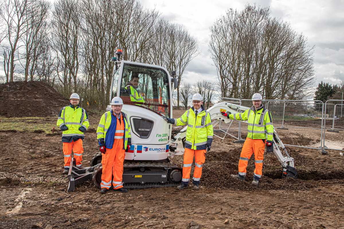Eurovia Contracting goes greener with UK’s first electric Volvo mini-excavator