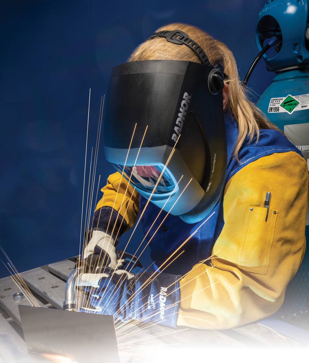 New RADNOR Welding Helmet features 3M Speedglas Technology