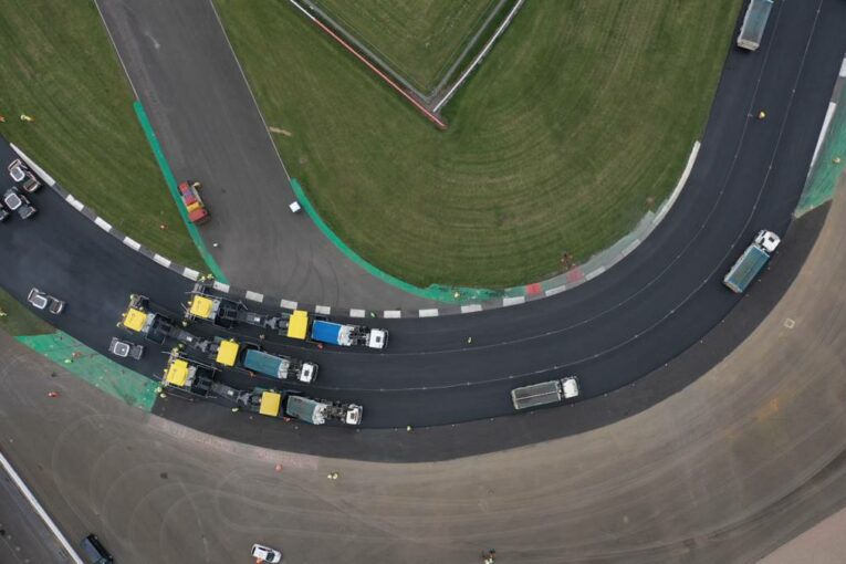 Topcon puts racetracks in podium position