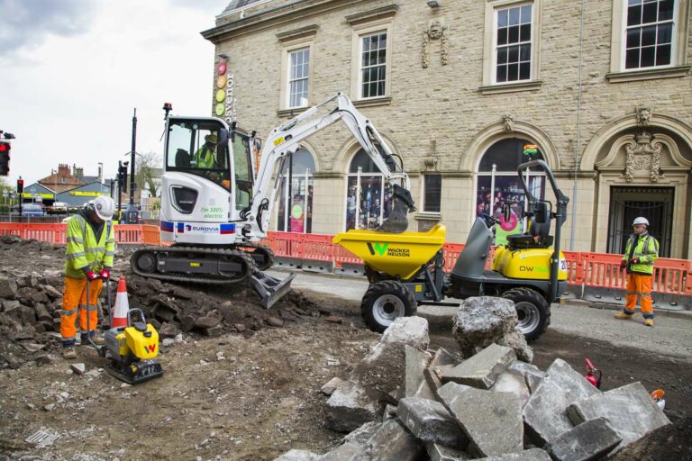 Eurovia drives towards net zero with all-electric site team