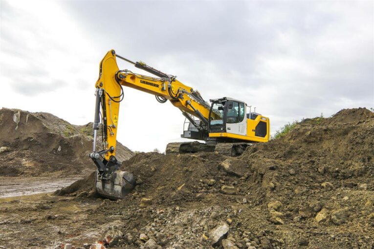Liebherr adds new Generation 8 R 928 G8 crawler excavator