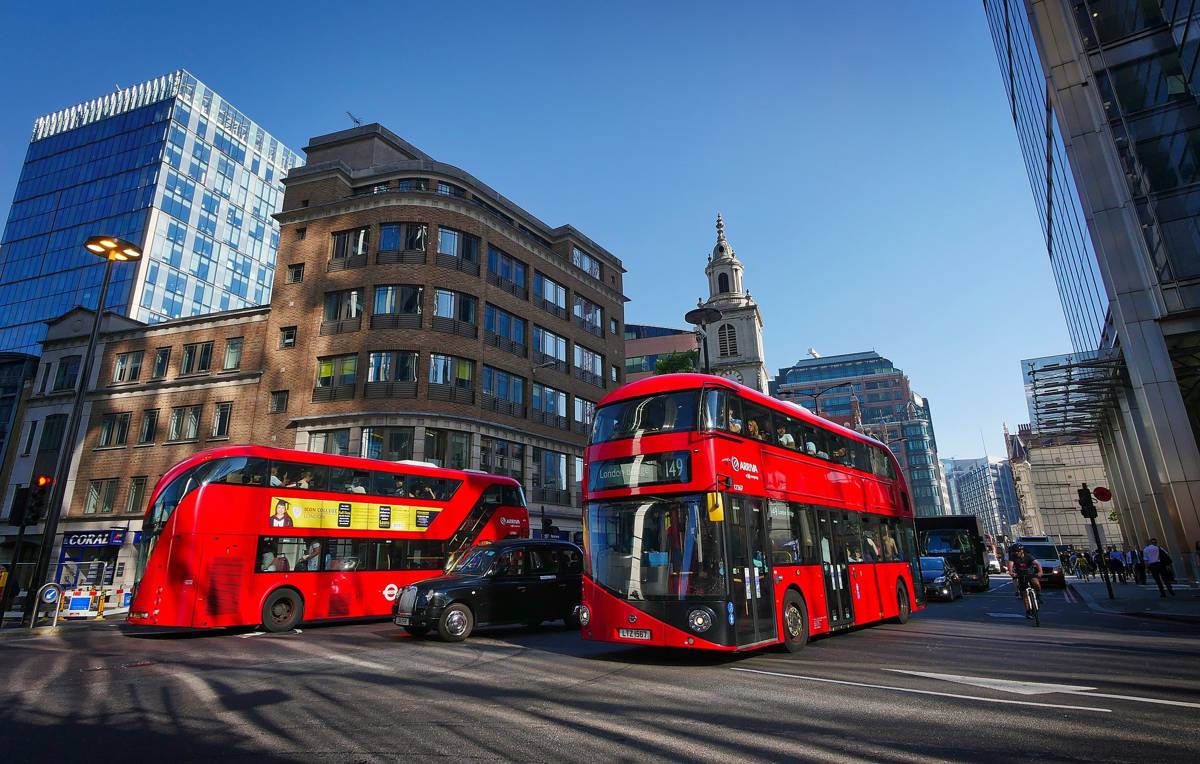 Zero emission bus funding to help UK minimise carbon from local public transport