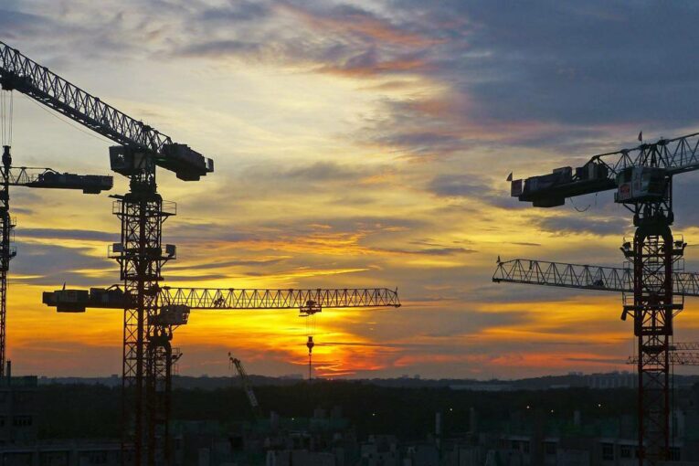 Top 7 trends driving growth in Global Crane Rental Market through 2026