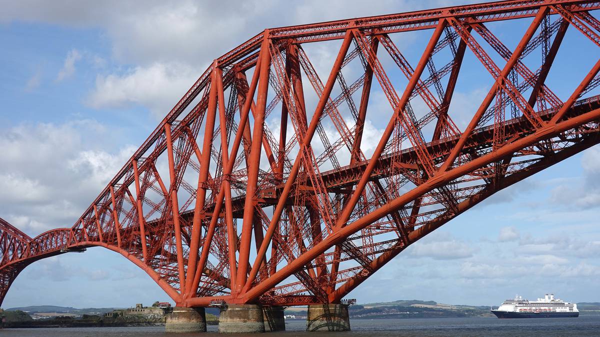 The British bridges built by innovation