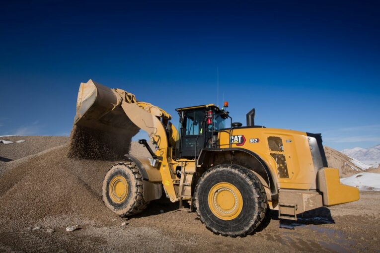 Cat announces new 980 and 982 medium Wheel Loaders - Highways Today