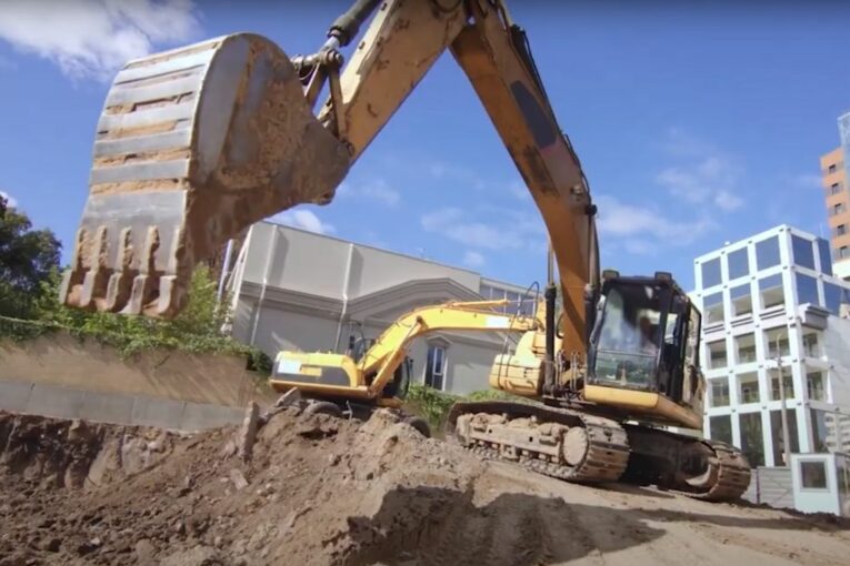 Argonne National Laboratory helps Caterpillar simulate heavy-duty engine designs