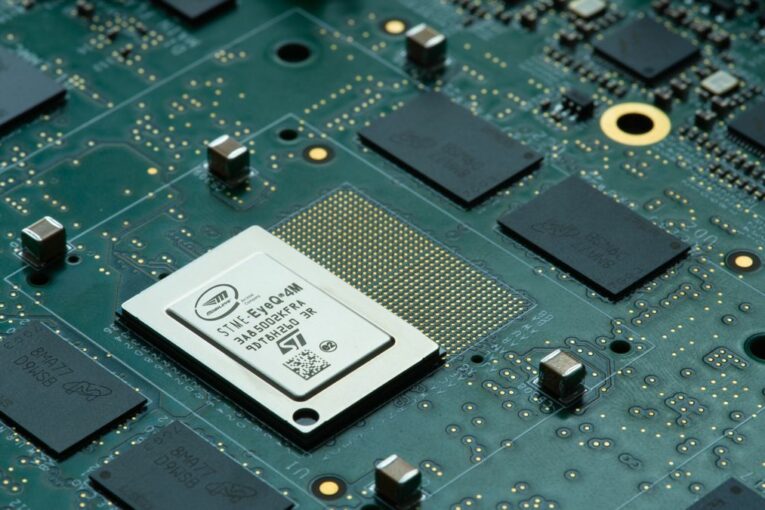 Intel ZF and Mobileye technology chosen by Toyota for driver-assistance solutions
