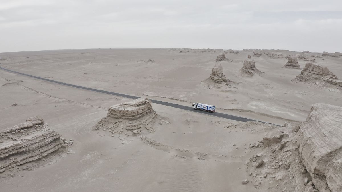 Plus self-driving truck completes 4,000 mile Silk Road Journey