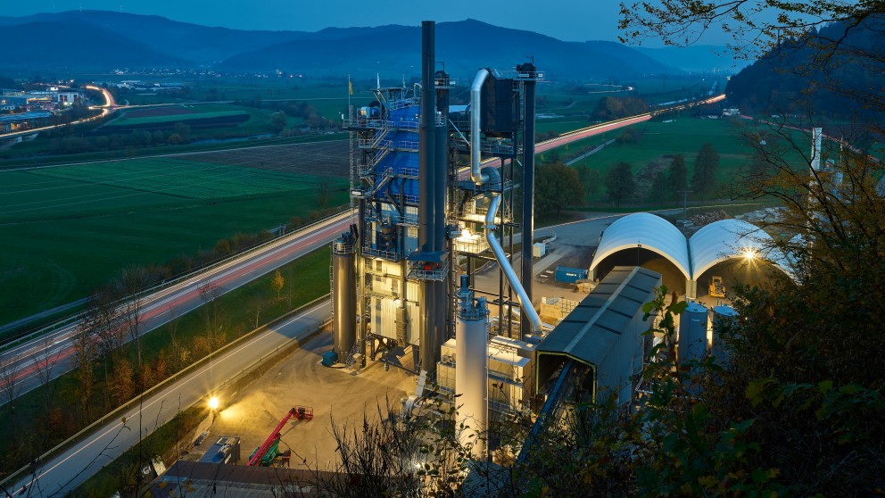 BENNINGHOVEN’s flagship BA RPP 4000 in the Black Forest: The new plant is a genuine investment in the future, mainly thanks to its high recycling rates and compliance with the new TA-Luft standard.