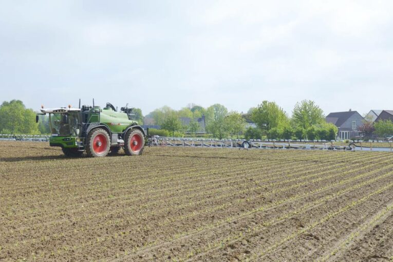 Targeted spraying technology can reduce herbicide use in farming
