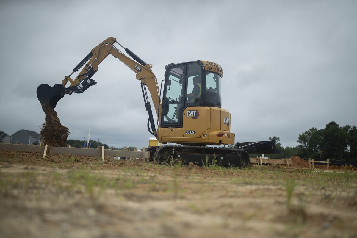 The new Cat® 302.7 CR, 303 CR and 303.5 CR hydraulic mini excavators introduce industry-first features for the 2.7- to 3.5-tonne machines.