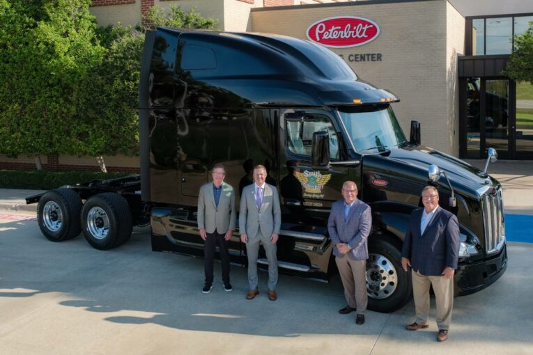 Peterbilt delivers first New Model 579 to Smith Transport in Pennsylvania